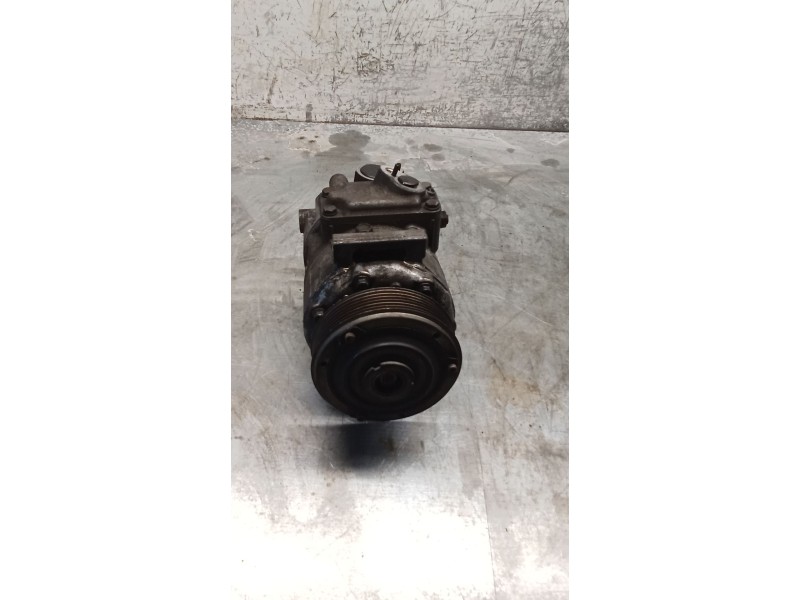 Recambio de compresor aire acondicionado para volkswagen golf v (1k1) 1.9 tdi referencia OEM IAM 1K0820803G 8675F 03