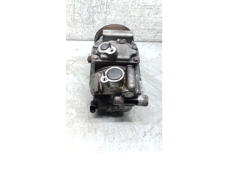 Recambio de compresor aire acondicionado para volkswagen golf v (1k1) 1.9 tdi referencia OEM IAM 1K0820803G 8675F 03