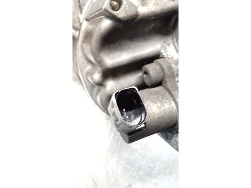 Recambio de compresor aire acondicionado para volkswagen golf v (1k1) 1.9 tdi referencia OEM IAM 1K0820803G 8675F 03