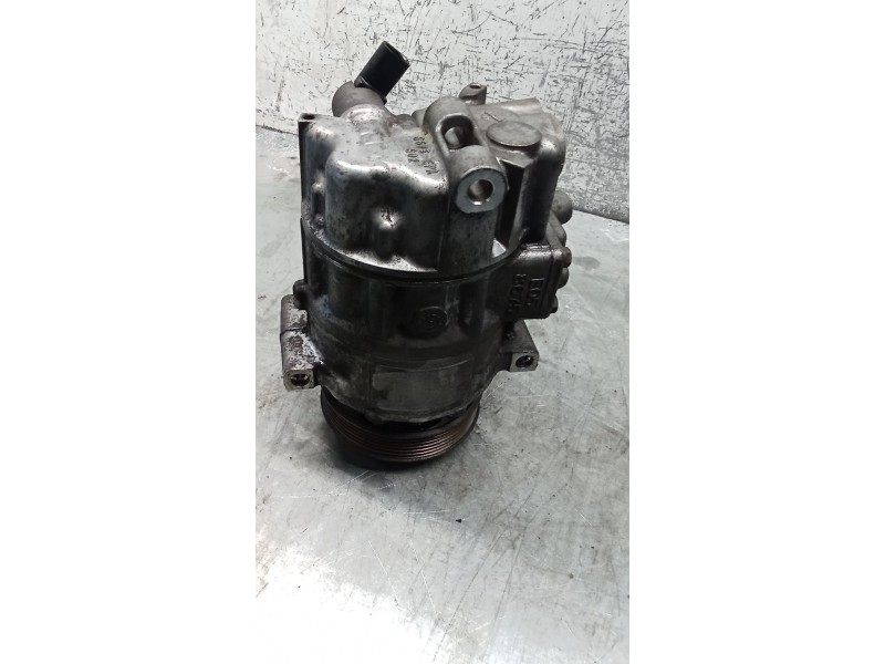 Recambio de compresor aire acondicionado para volkswagen golf v (1k1) 1.9 tdi referencia OEM IAM 1K0820803G 8675F 03