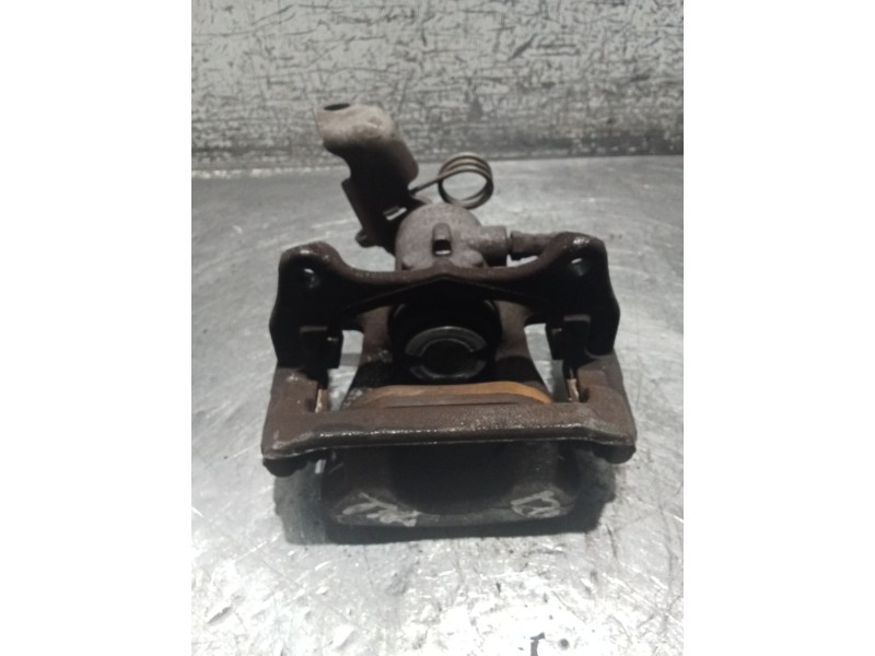 Recambio de pinza freno trasera izquierda para alfa romeo 159 sportwagon (939_) 2.4 jtdm (939bxd1b, 939bxd12) referencia OEM IAM