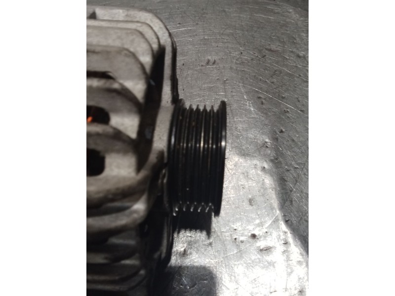 Recambio de alternador para fiat grande punto (199_) 1.4 (199axb1a) referencia OEM IAM 8EL012428381  05