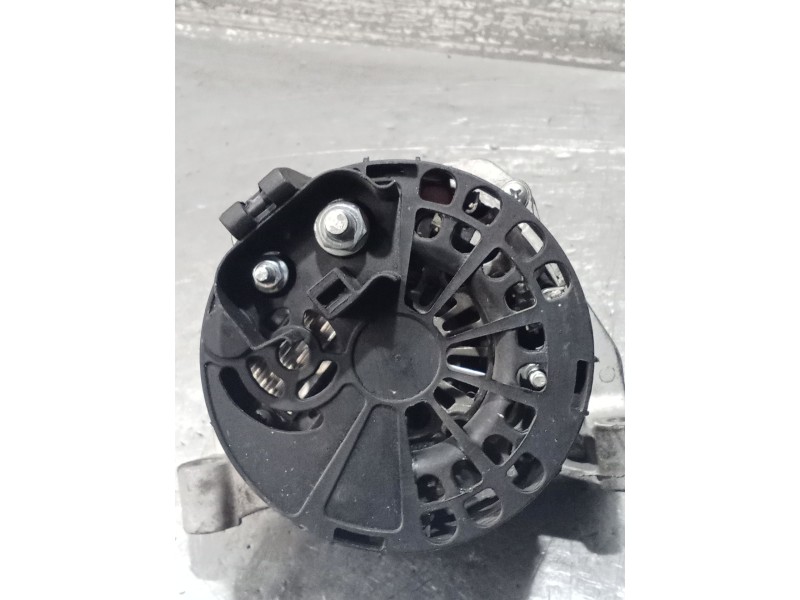Recambio de alternador para fiat grande punto (199_) 1.4 (199axb1a) referencia OEM IAM 8EL012428381  05