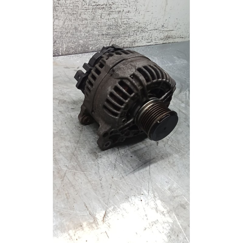 Recambio de alternador para volkswagen golf v (1k1) 1.9 tdi referencia OEM IAM 06F903023F 0124525066 03 140A