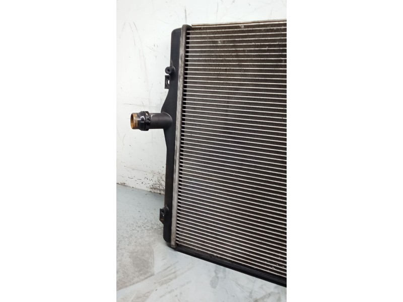Recambio de radiador agua para seat leon (1p1) 2.0 tdi 16v referencia OEM IAM   05