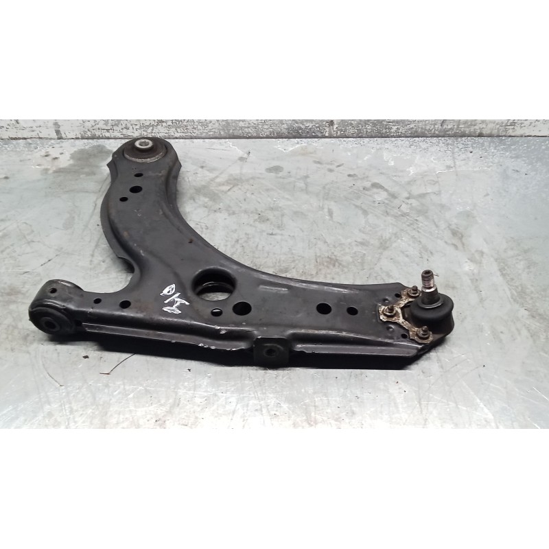 Recambio de brazo suspension inferior delantero izquierdo para volkswagen new beetle (9c1, 1c1) 1.9 tdi referencia OEM IAM   98