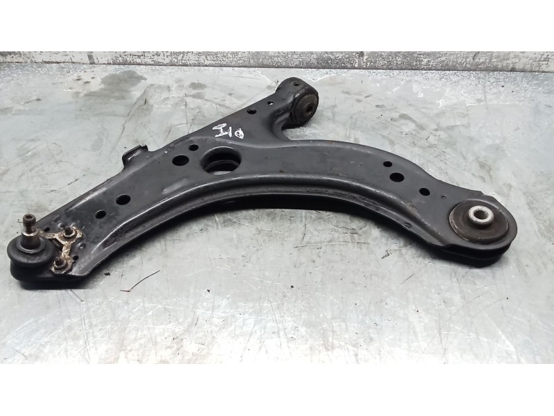 Recambio de brazo suspension inferior delantero izquierdo para volkswagen new beetle (9c1, 1c1) 1.9 tdi referencia OEM IAM   98