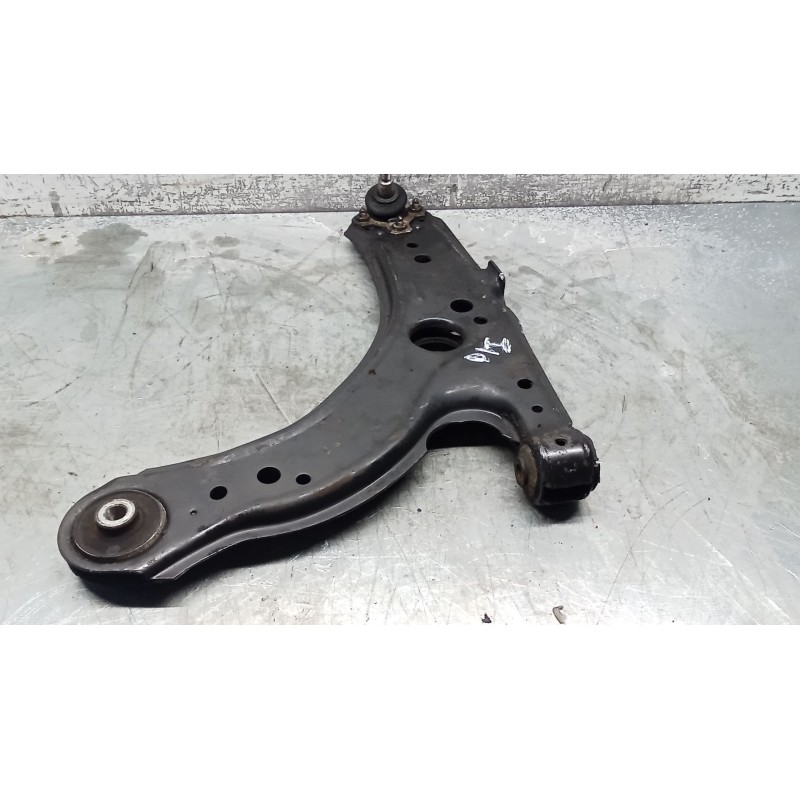 Recambio de brazo suspension inferior delantero izquierdo para volkswagen new beetle (9c1, 1c1) 1.9 tdi referencia OEM IAM   98
