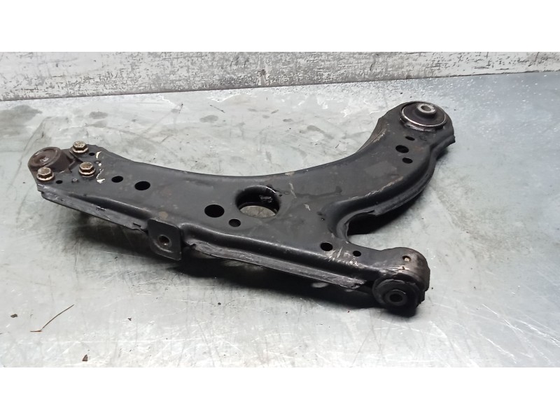 Recambio de brazo suspension inferior delantero izquierdo para volkswagen new beetle (9c1, 1c1) 1.9 tdi referencia OEM IAM   98