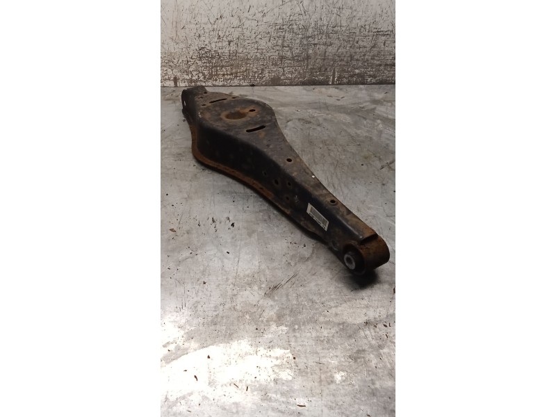Recambio de brazo suspension inferior trasero derecho para volkswagen golf v (1k1) 1.9 tdi referencia OEM IAM   03