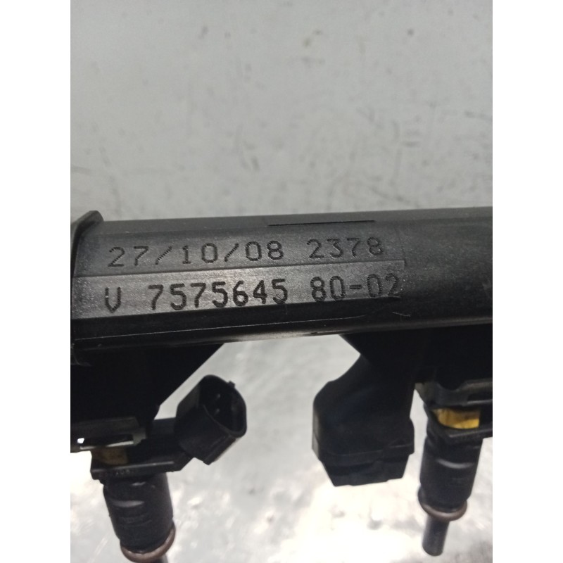 Recambio de rampa inyectora para citroën c4 i (lc_) 1.6 vti 120 referencia OEM IAM V757564458002  