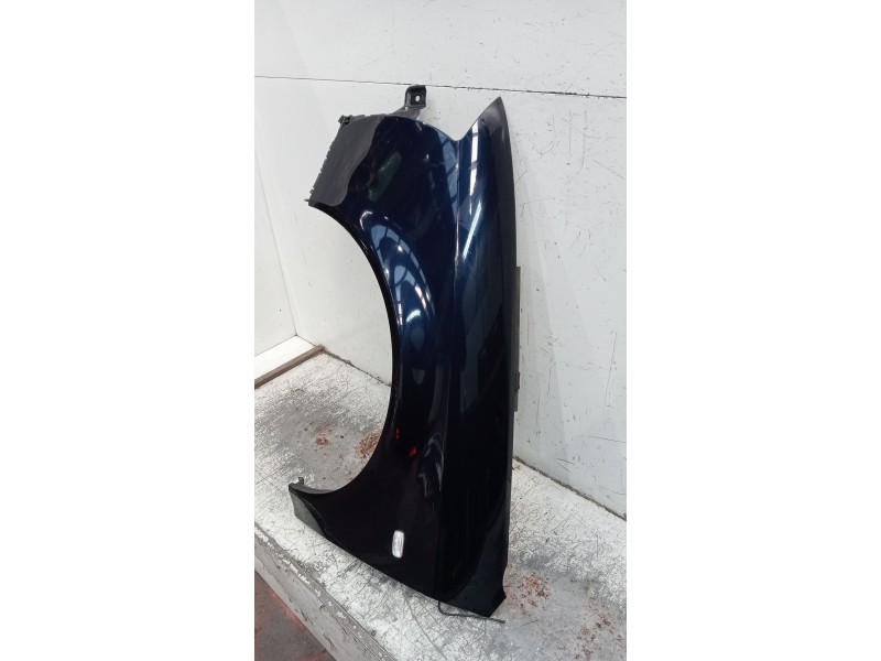 Recambio de aleta delantera izquierda para audi a6 c5 (4b2, 4b4) 2.4 referencia OEM IAM   