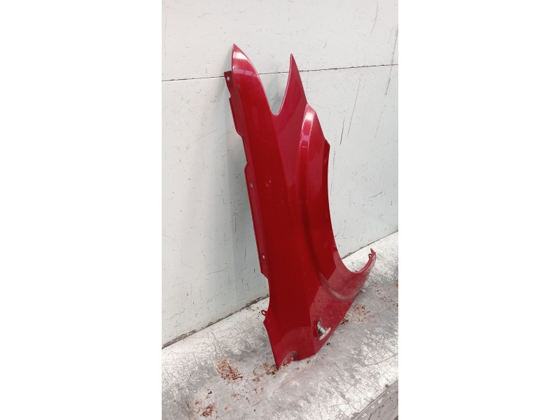 Recambio de aleta delantera derecha para dodge journey se referencia OEM IAM   