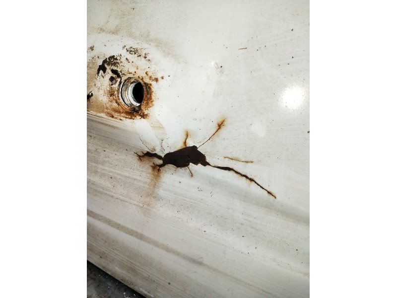 Recambio de porton trasero para nissan terrano ii (r20) 2.7 td 4wd referencia OEM IAM   