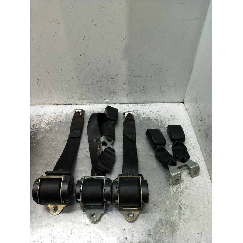 Recambio de juego cinturones trasero para ford fiesta v (jh_, jd_) 1.6 tdci referencia OEM IAM  3P 2005
