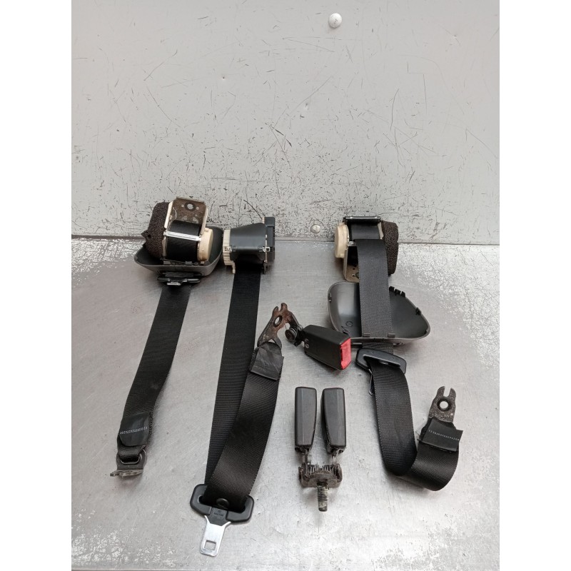 Recambio de juego cinturones trasero para ford focus ii turnier (da_, ffs, ds) 1.6 tdci referencia OEM IAM   2005 5P