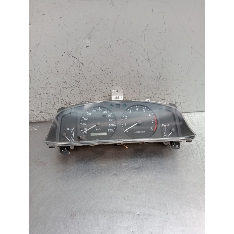 Recambio de cuadro instrumentos para toyota corolla (_e11_) 1.4 16v (zze111_) referencia OEM IAM 2573202801 8380002390A 2000