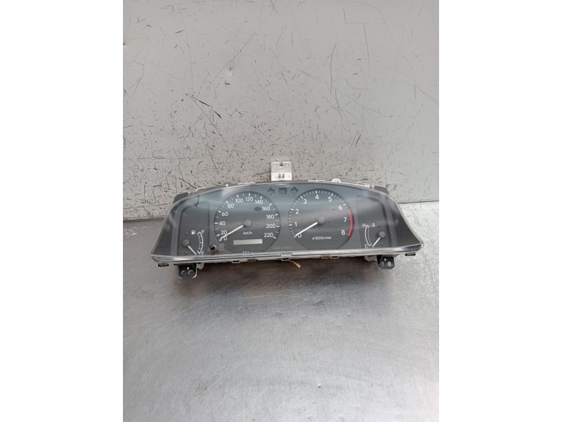 Recambio de cuadro instrumentos para toyota corolla (_e11_) 1.4 16v (zze111_) referencia OEM IAM 2573202801 8380002390A 2000