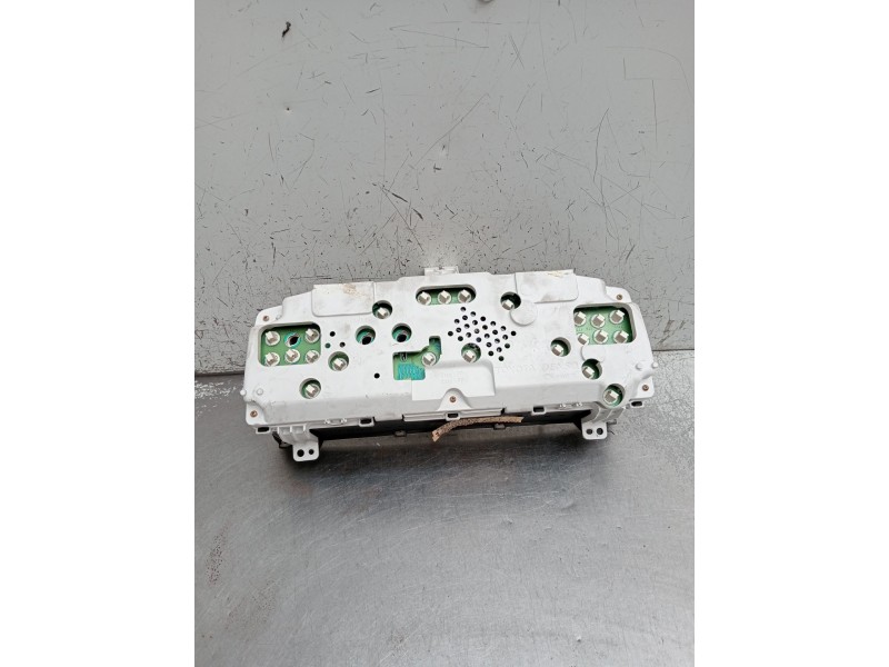 Recambio de cuadro instrumentos para toyota corolla (_e11_) 1.4 16v (zze111_) referencia OEM IAM 2573202801 8380002390A 2000