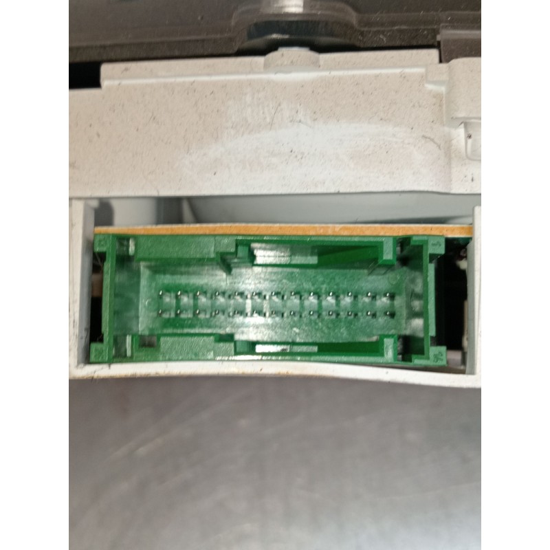 Recambio de cuadro instrumentos para toyota corolla (_e11_) 1.4 16v (zze111_) referencia OEM IAM 2573202801 8380002390A 2000