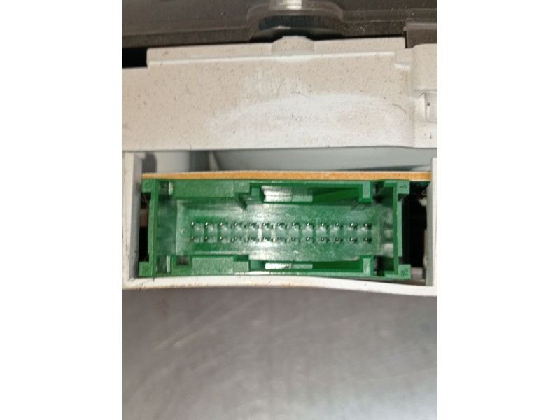 Recambio de cuadro instrumentos para toyota corolla (_e11_) 1.4 16v (zze111_) referencia OEM IAM 2573202801 8380002390A 2000