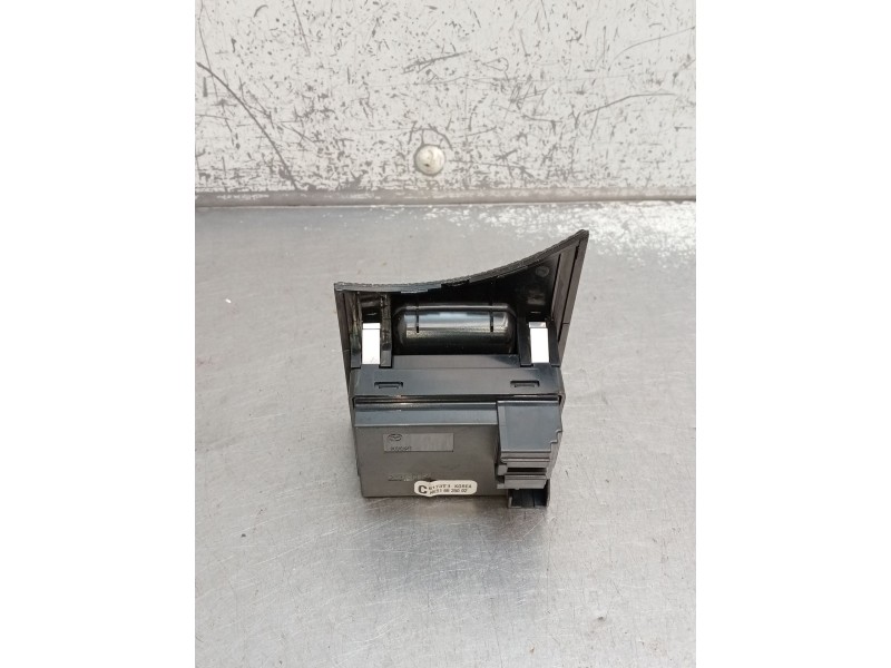 Recambio de mando elevalunas delantero izquierdo para mazda mx-5 (nc) 1.8 roadster coupe active+ (93kw) referencia OEM IAM 6173T