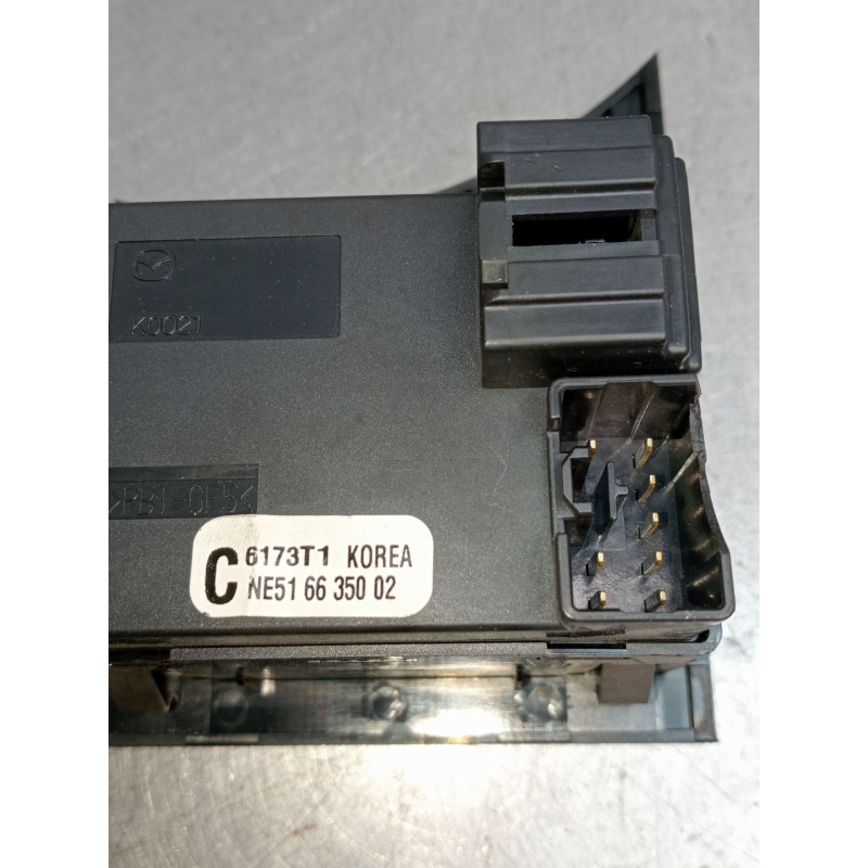 Recambio de mando elevalunas delantero izquierdo para mazda mx-5 (nc) 1.8 roadster coupe active+ (93kw) referencia OEM IAM 6173T