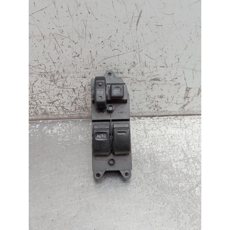Recambio de mando elevalunas delantero izquierdo para toyota corolla (_e11_) 1.4 16v (zze111_) referencia OEM IAM   2000 5P