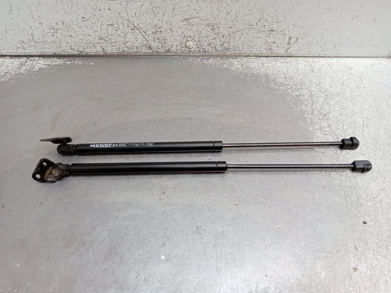 Recambio de amortiguadores maletero / porton para toyota corolla (_e11_) 1.4 16v (zze111_) referencia OEM IAM 430718500550 MM500