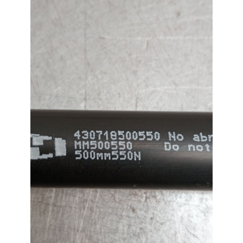 Recambio de amortiguadores maletero / porton para toyota corolla (_e11_) 1.4 16v (zze111_) referencia OEM IAM 430718500550 MM500