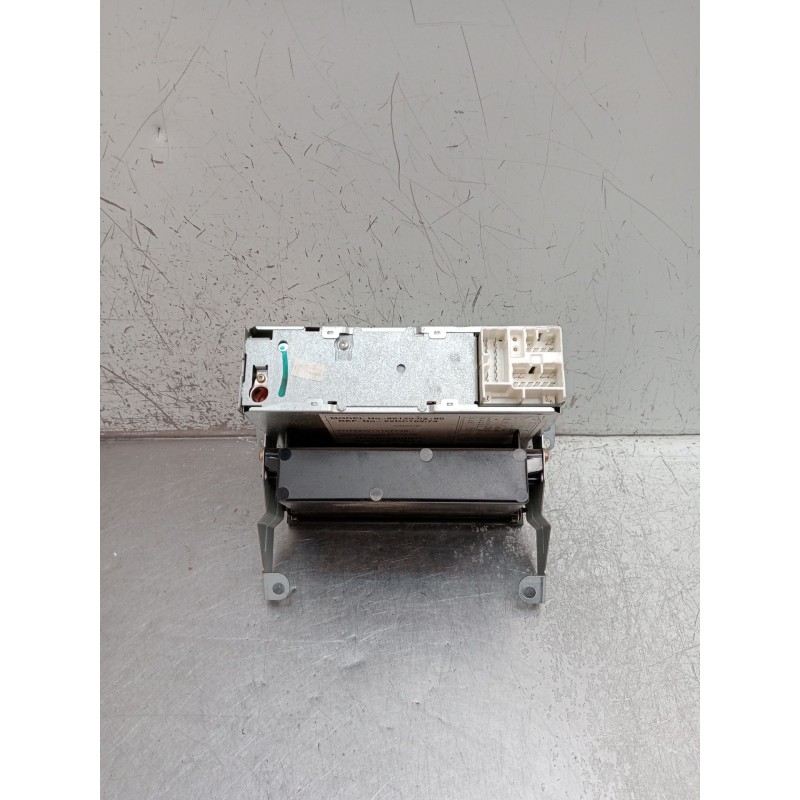 Recambio de sistema navegacion gps para toyota corolla (_e11_) 1.4 16v (zze111_) referencia OEM IAM 22DC76274 861200 2000