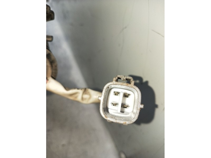 Recambio de faro izquierdo para toyota avensis sedán (_t25_) 2.0 d-4d (cdt250_) referencia OEM IAM   2003