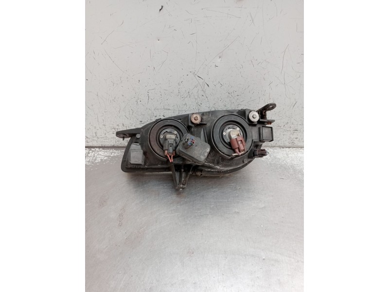 Recambio de faro derecho para toyota corolla (_e11_) 1.4 16v (zze111_) referencia OEM IAM   2000