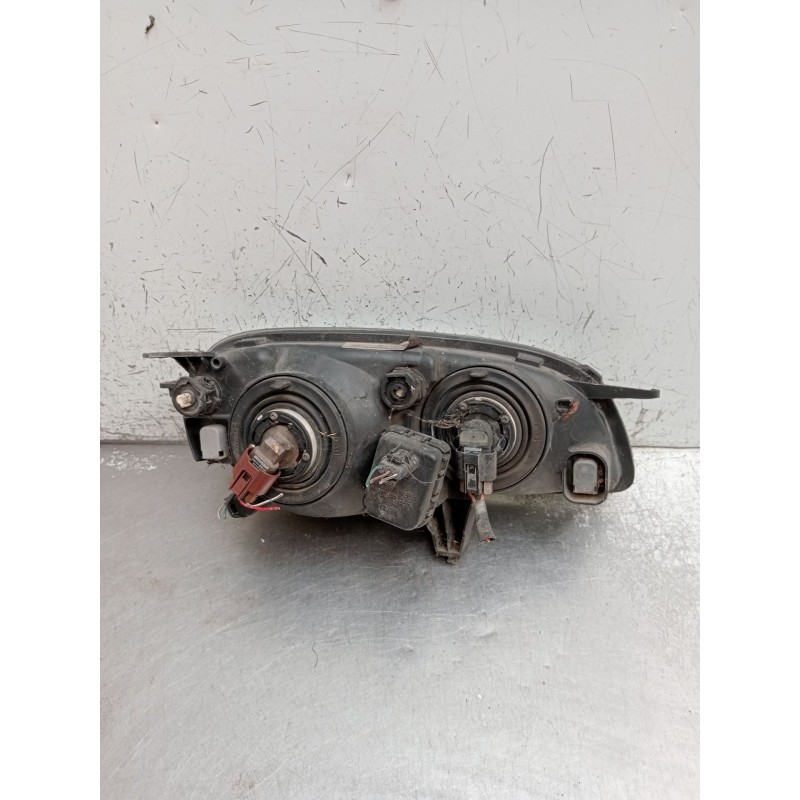 Recambio de faro izquierdo para toyota corolla (_e11_) 1.4 16v (zze111_) referencia OEM IAM   2000