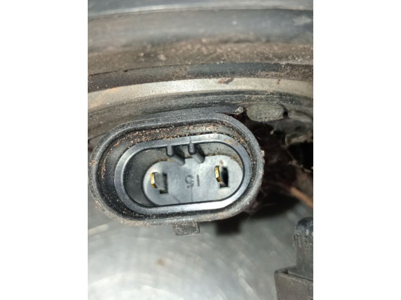 Recambio de faro izquierdo para toyota corolla (_e11_) 1.4 16v (zze111_) referencia OEM IAM   2000