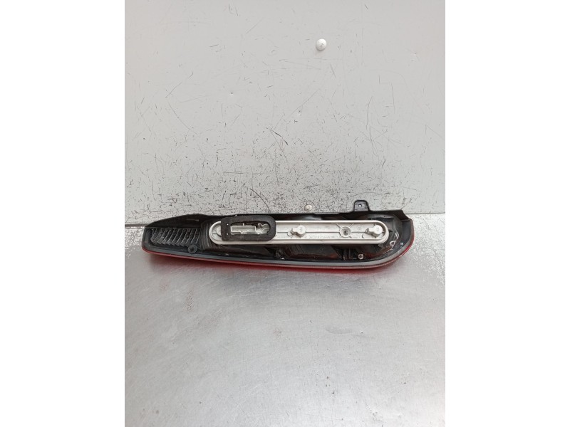 Recambio de piloto trasero derecho para ford focus ii turnier (da_, ffs, ds) 1.6 tdci referencia OEM IAM  VER FOTOS 2005