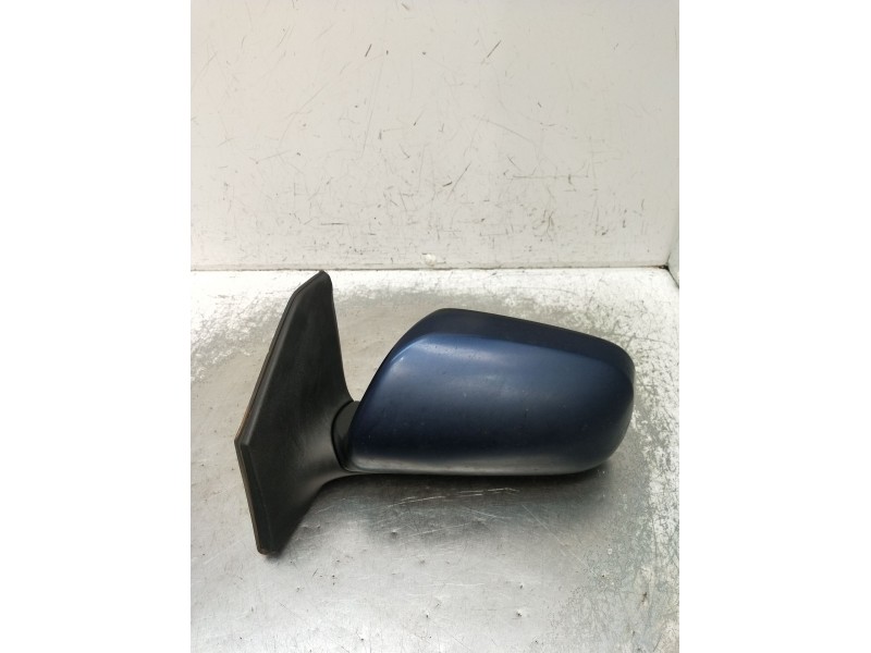 Recambio de retrovisor izquierdo para toyota avensis sedán (_t25_) 2.0 d-4d (cdt250_) referencia OEM IAM  ELÉCTRICO 2003