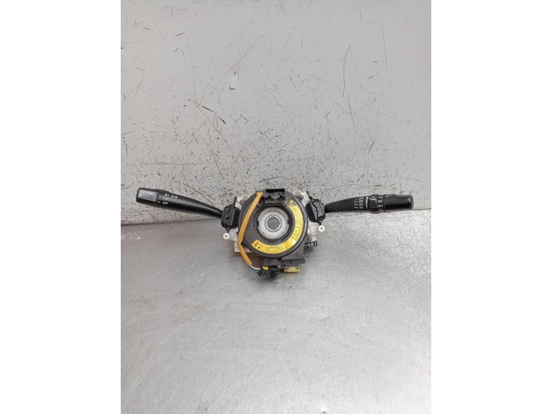 Recambio de mando luces para toyota corolla (_e11_) 1.4 16v (zze111_) referencia OEM IAM 17A089D  2000