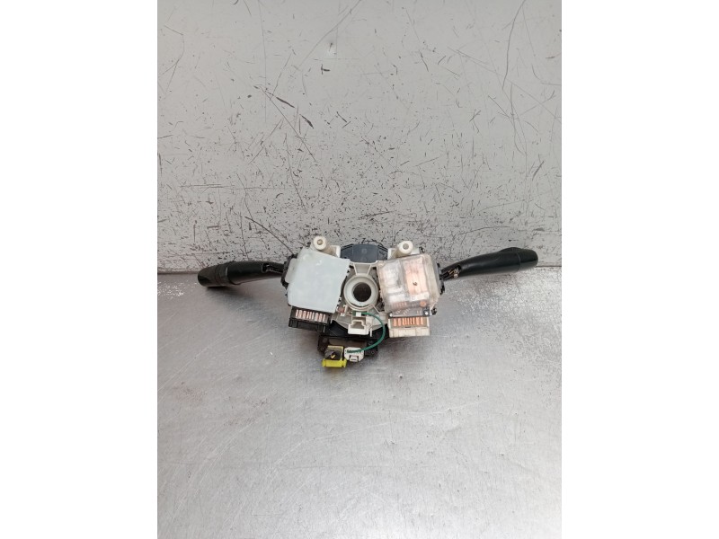 Recambio de mando luces para toyota corolla (_e11_) 1.4 16v (zze111_) referencia OEM IAM 17A089D  2000