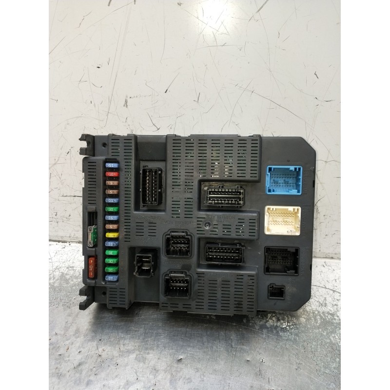 Recambio de caja reles / fusibles para peugeot 308 i (4a_, 4c_) 1.4 16v referencia OEM IAM 9663798180 BSI2004P0200 VER FOTOS