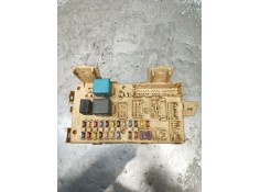 Recambio de caja reles / fusibles para toyota avensis sedán (_t25_) 2.0 d-4d (cdt250_) referencia OEM IAM 05012615514301  2003