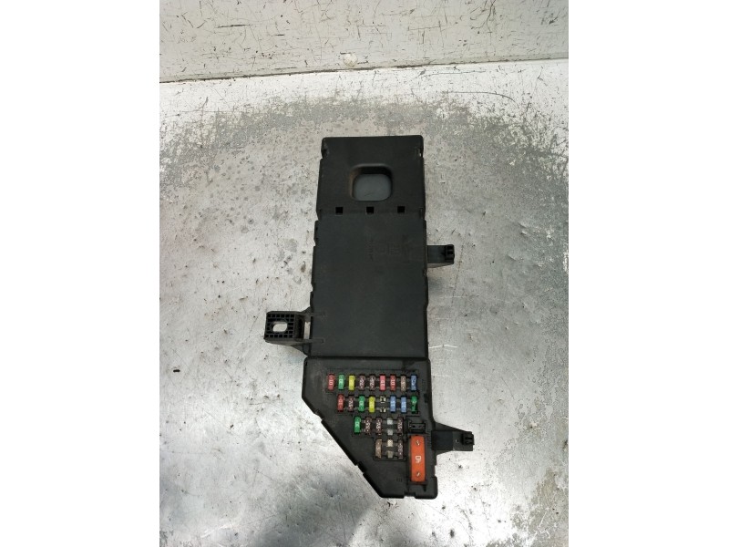 Recambio de caja reles / fusibles para saab 9-3 station wagon (e50) 1.9 tid referencia OEM IAM 12760595 SC718810500 A6U5A0101108