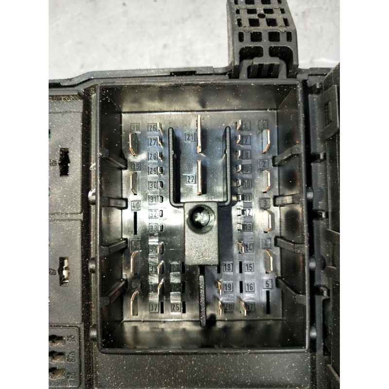 Recambio de caja reles / fusibles para saab 9-3 station wagon (e50) 1.9 tid referencia OEM IAM 12760595 SC718810500 A6U5A0101108