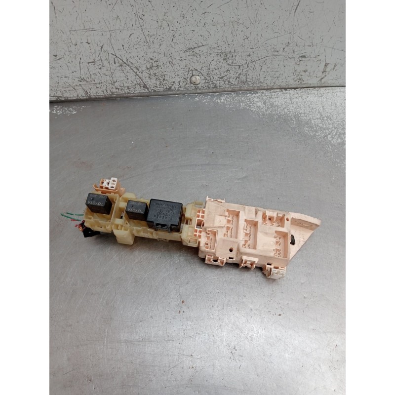 Recambio de caja reles / fusibles para toyota corolla (_e11_) 1.4 16v (zze111_) referencia OEM IAM 1H290048  2000