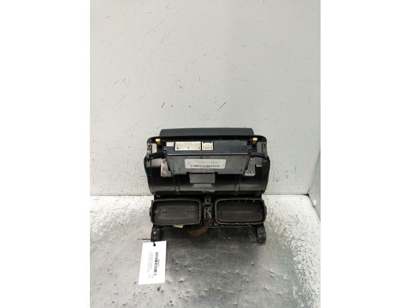 Recambio de pantalla multifuncion para toyota avensis sedán (_t25_) 2.0 d-4d (cdt250_) referencia OEM IAM 5540420330  2003