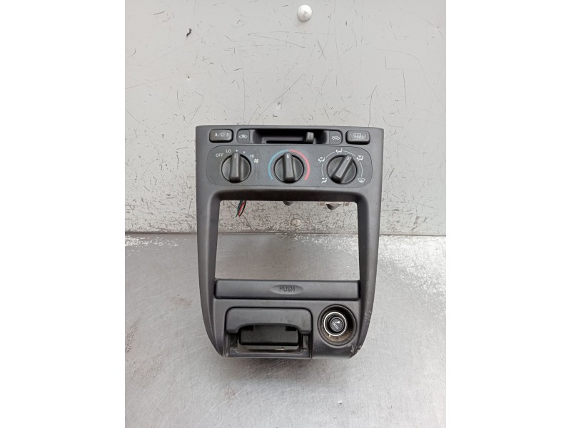 Recambio de mando calefaccion / aire acondicionado para toyota corolla (_e11_) 1.4 16v (zze111_) referencia OEM IAM 0532160212 1