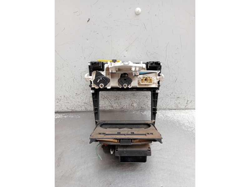 Recambio de mando calefaccion / aire acondicionado para toyota corolla (_e11_) 1.4 16v (zze111_) referencia OEM IAM 0532160212 1