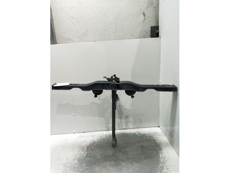 Recambio de panel frontal para toyota avensis sedán (_t25_) 2.0 d-4d (cdt250_) referencia OEM IAM   