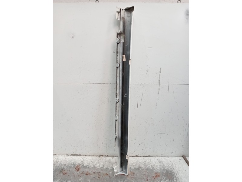 Recambio de faldon lateral para mercedes-benz clase glk (x204) 220 cdi 4-matic (204.984, 204.997) referencia OEM IAM   IZQUIERDA