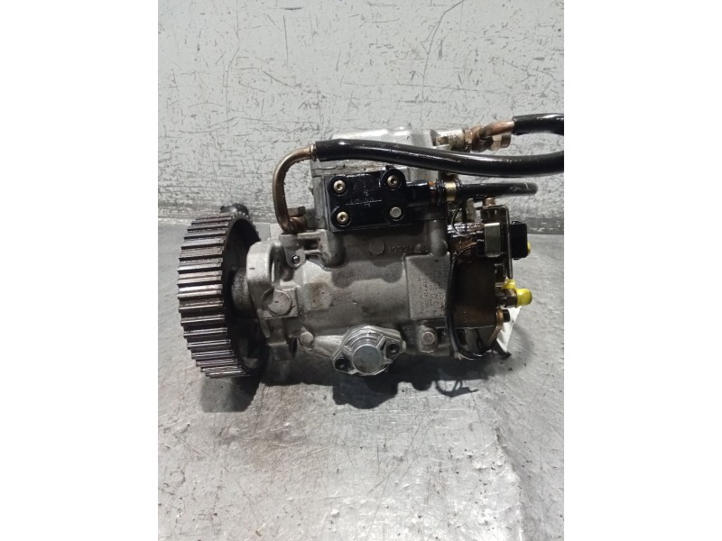 Recambio de bomba inyeccion para audi 80 b4 sedán (8c2) 1.9 tdi referencia OEM IAM 0460404992 028130109L BOSCH